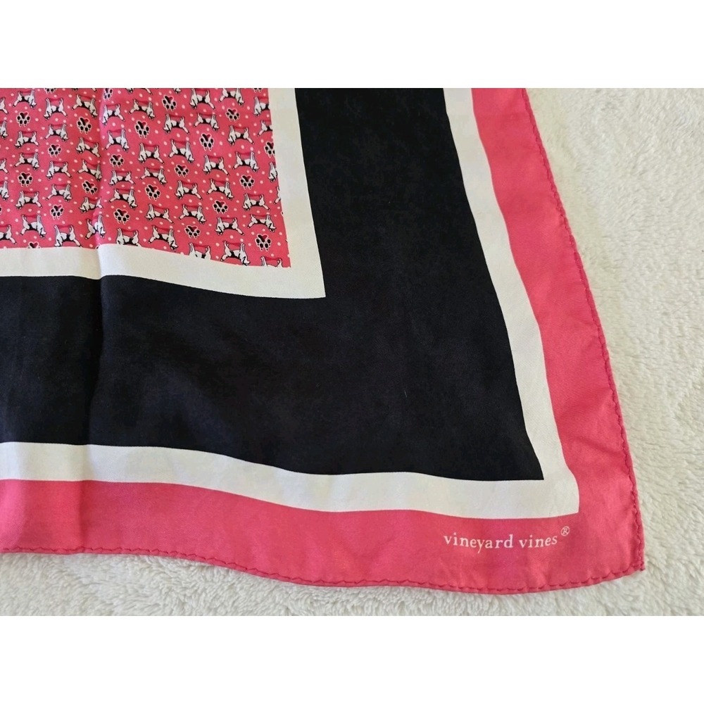 Vineyard Vines Scarf Husky Dog Print Red Square - Picture 3 of 5
